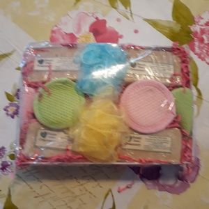 Woman's 10 PC  Goat Milk Bar Soap Spa Gift Set